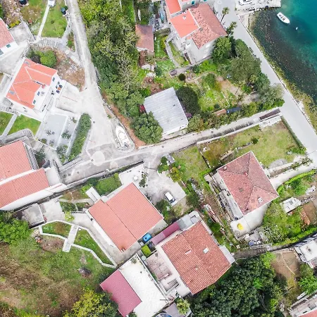 Green Home Apartments Kotor Buitenkant foto